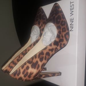 BRAND NEW - Nine West Pump, Size 6.5 Womens, Brown Multi-Fabric